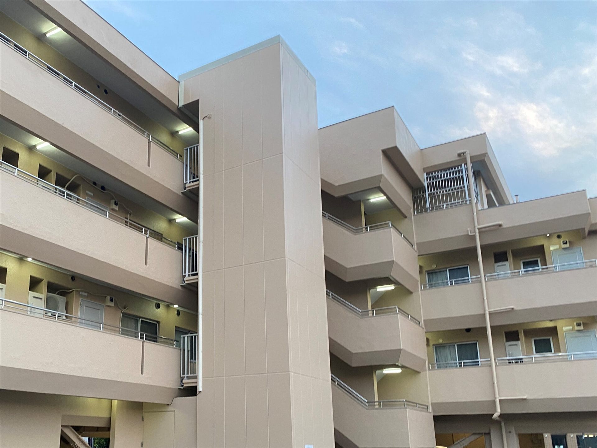 マンション外壁改修工事（施工後）