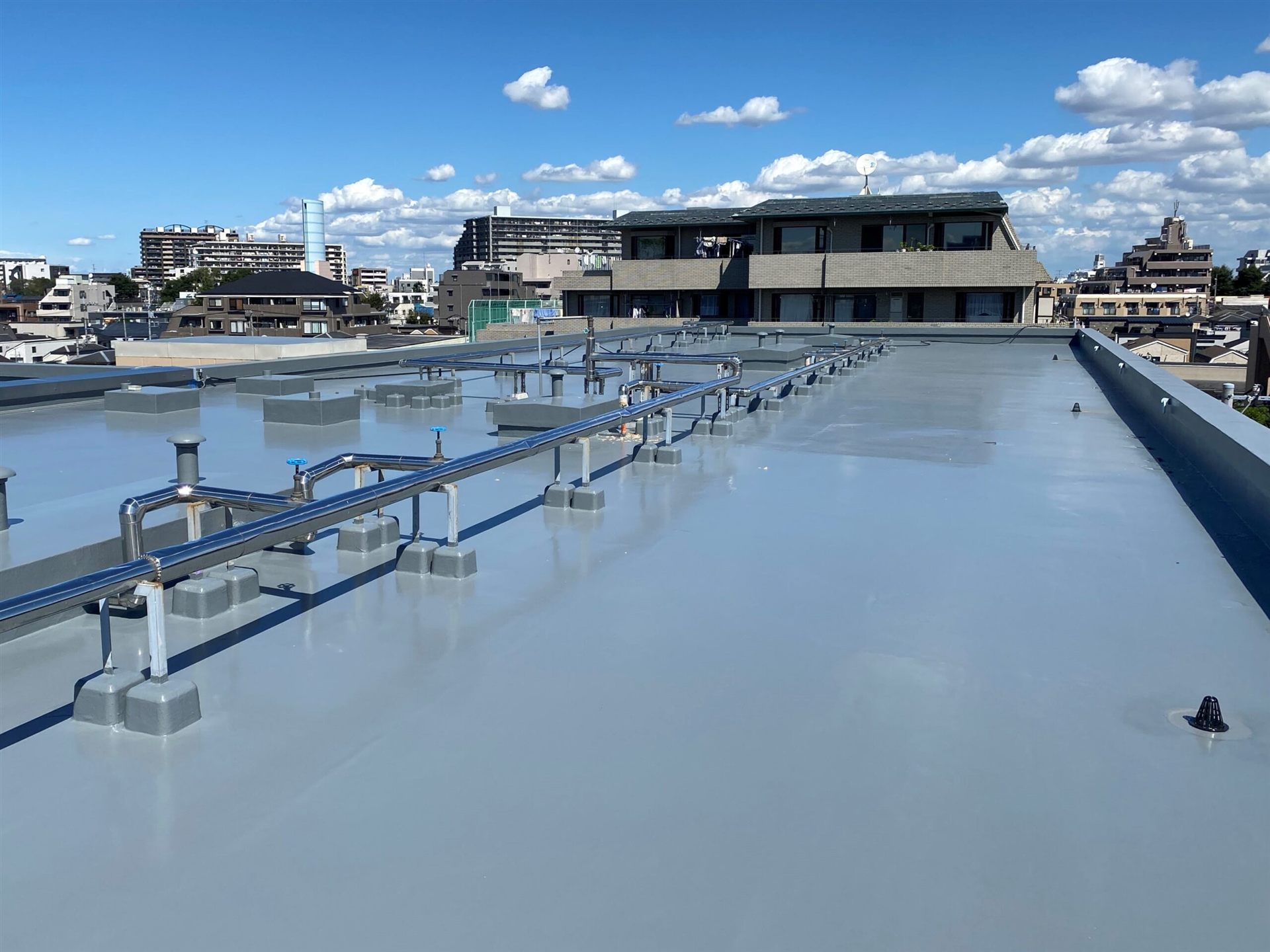 マンション屋上のウレタン防水（施工後）
